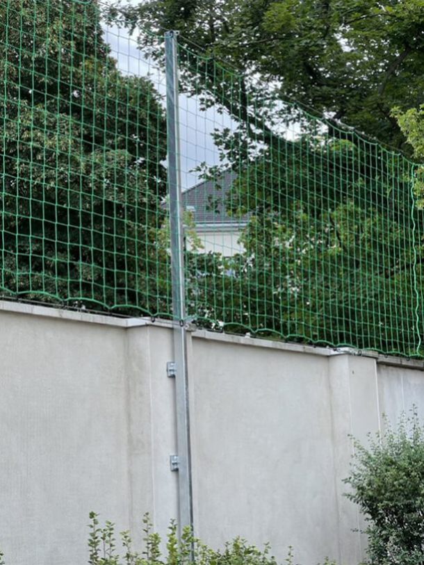 Fertigen und Montieren eines Ballfangnetzes